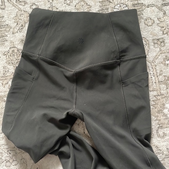 NWOT Athleta Salutation tight - Picture 2 of 4